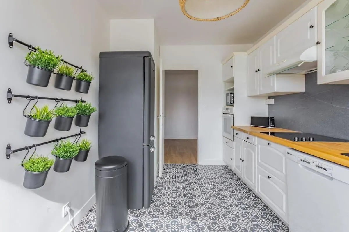 Appart'Hotel Luminous Vue Seine- Paris 15Min Juvisy-sur-Orge 0*,  France